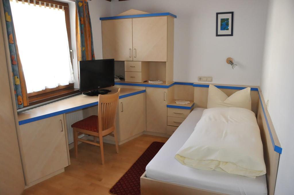 Tuxerstuebl Hotel Kamer foto