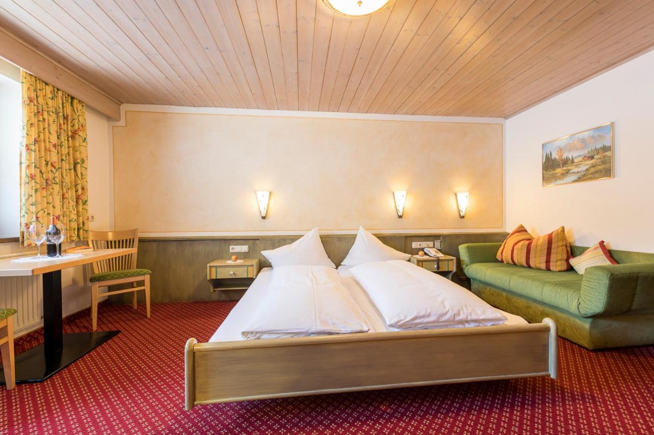Tuxerstuebl Hotel Buitenkant foto