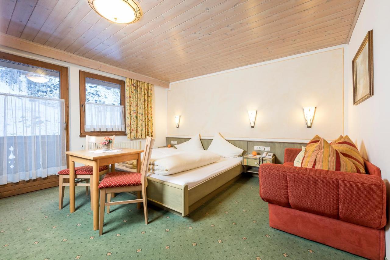 Tuxerstuebl Hotel Buitenkant foto