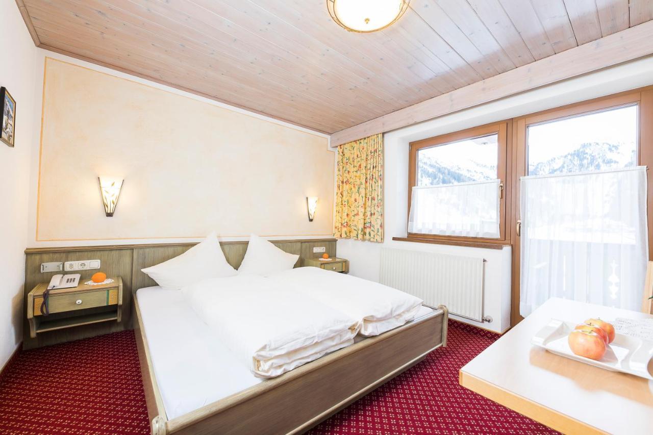 Tuxerstuebl Hotel Buitenkant foto